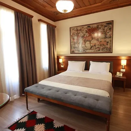 Argjiro Gjirokastër