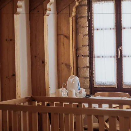 Argjiro ジロカストラ