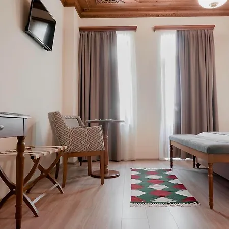 Argjiro Hotel 4*