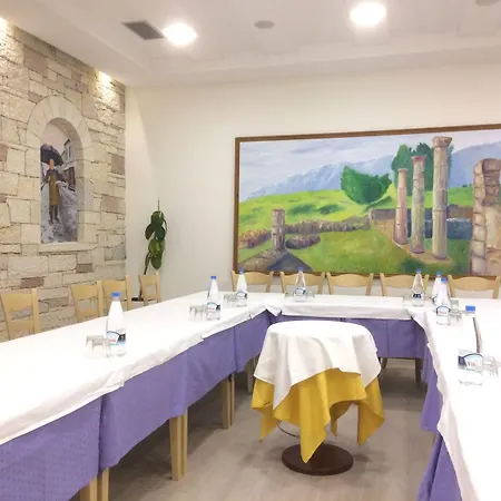 Argjiro מלון Gjirokastër